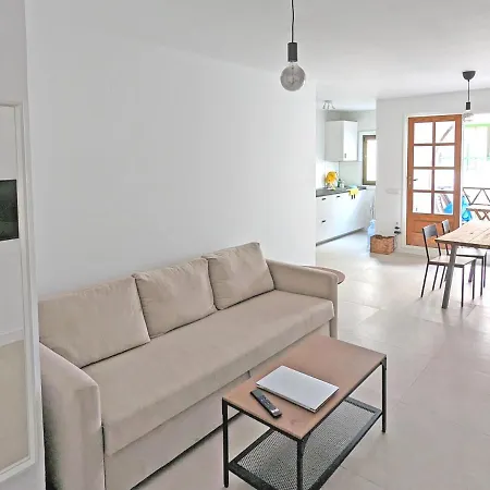 Casa Vista Surf - Beautiful W/ Terrace & Balcony Apartment