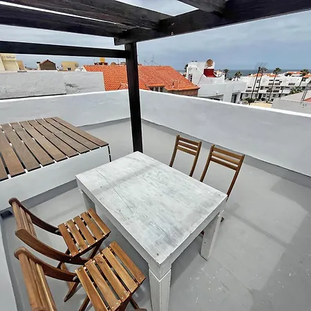 Casa Vista Surf - Beautiful W/ Terrace & Balcony דירה קורלחו